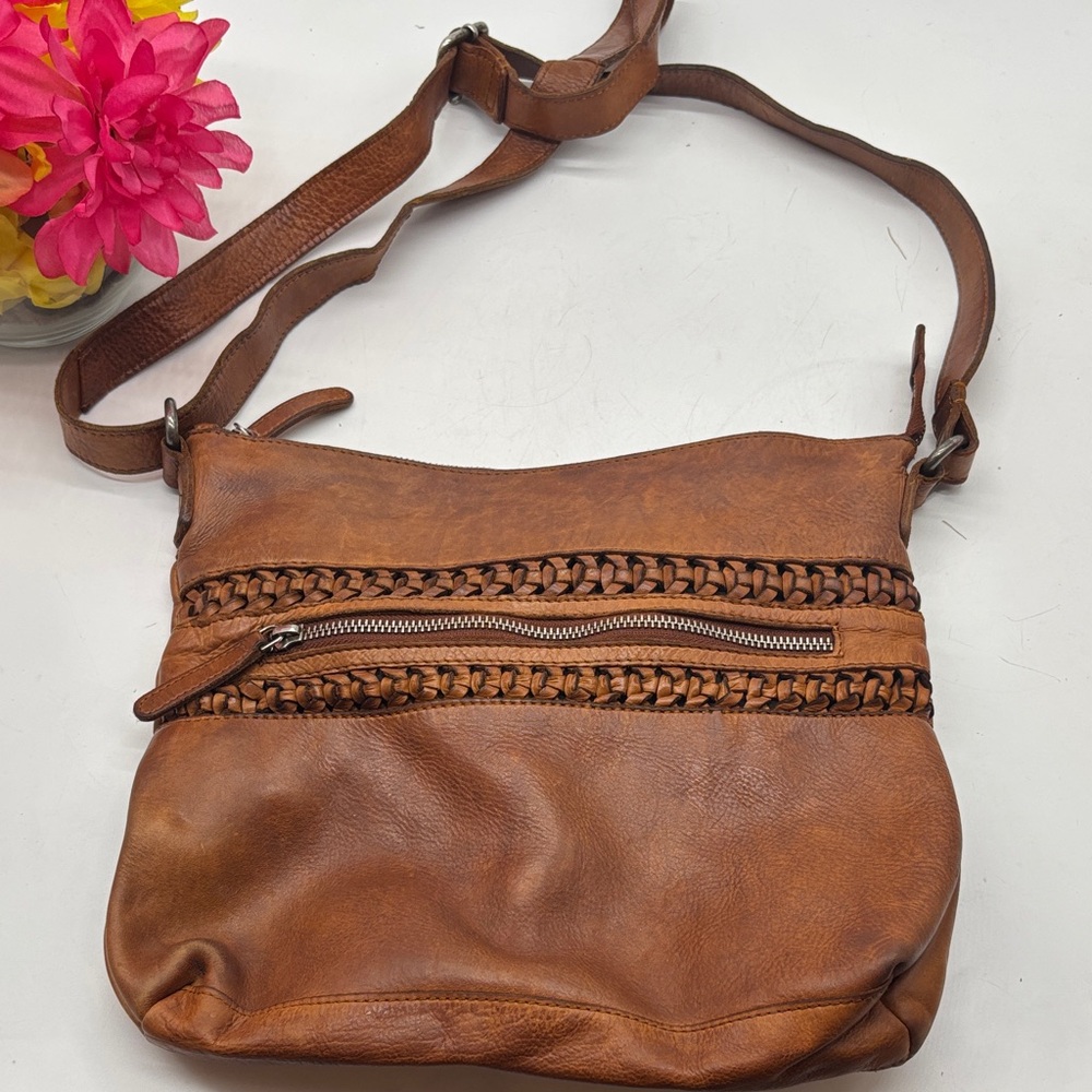 Vilenca Brown Braided Boho Leather Crossbody Bag BRN8530A - Picture 6 of 13